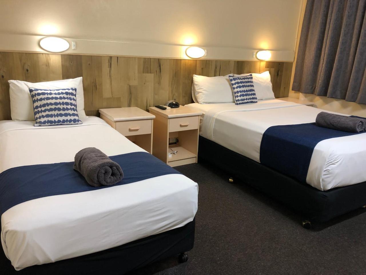 Wattle Tree Motel Cootamundra Extérieur photo